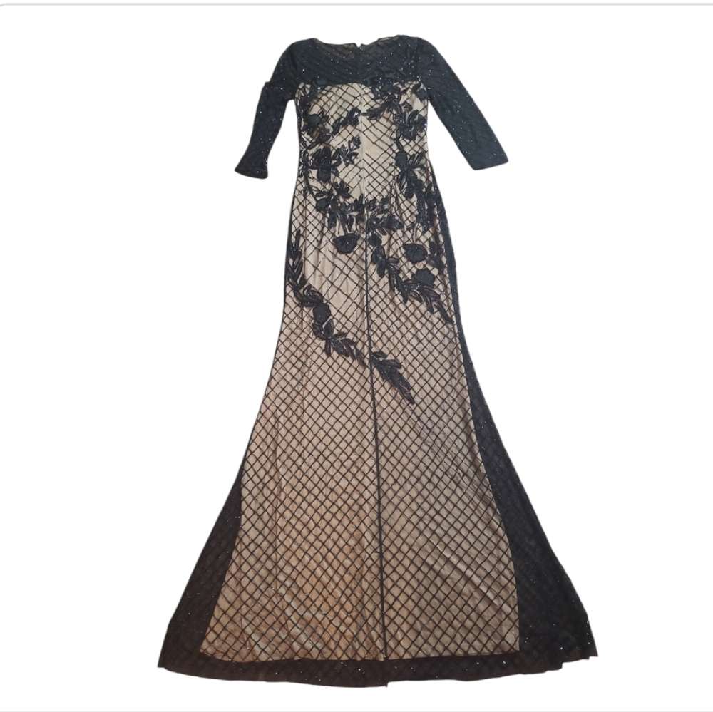 Elegant Black Lace Overlay Long Sleeve Evening Dress - Picture 9 of 13